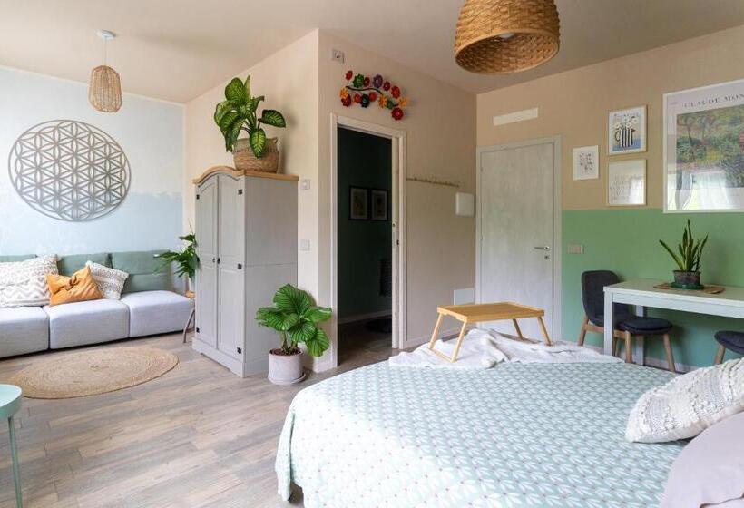 פנסיון Amagi Home