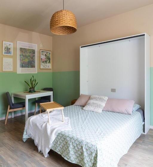 פנסיון Amagi Home