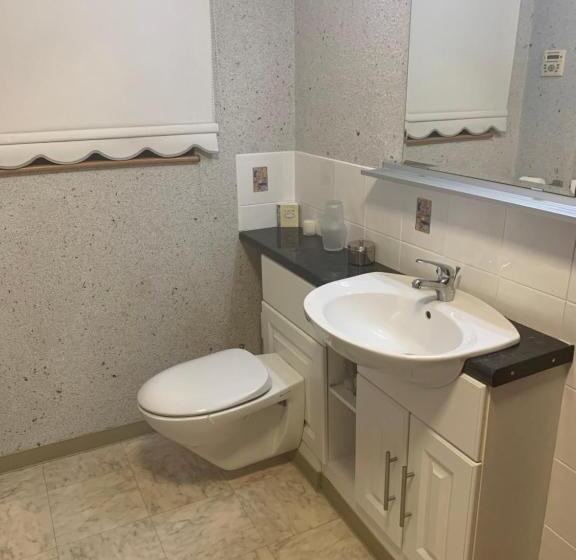 بنسيون At The Beach