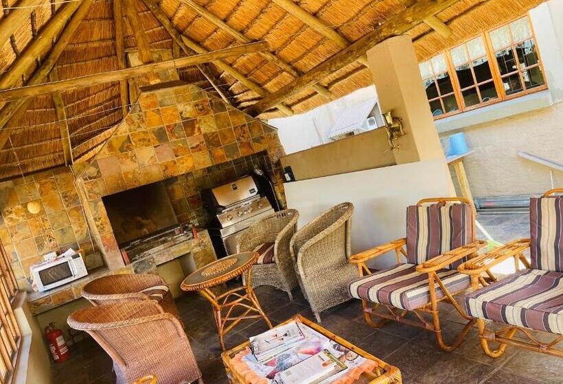 Пансион Azalea Bnb