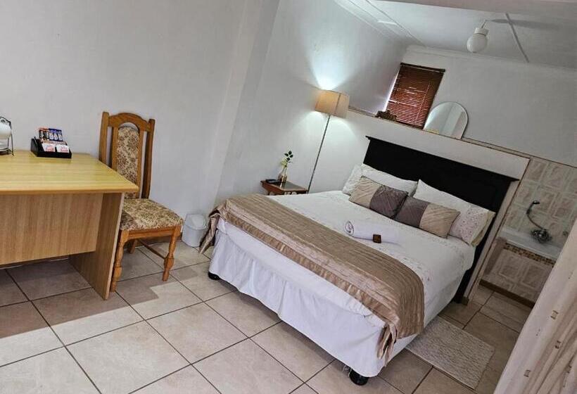 פנסיון Badi S B&b Guest House