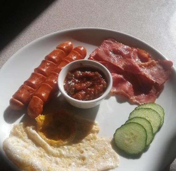 פנסיון Badi S B&b Guest House