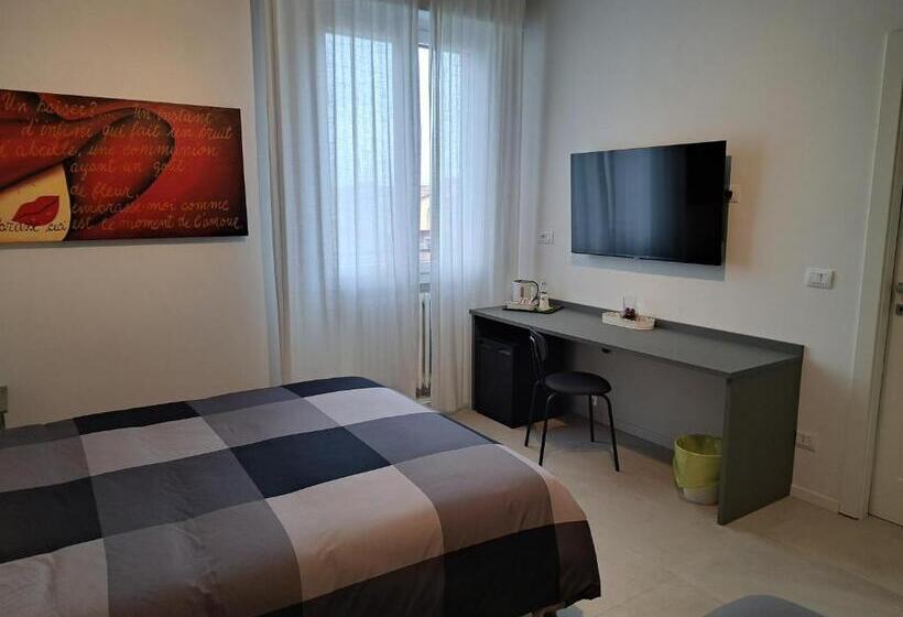 پانسیون Bolognamania Rooms Saffi