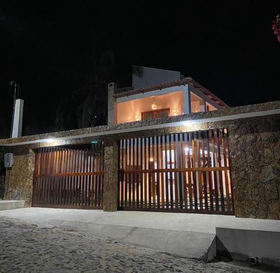 Пансион Casa Zoe Icaraizinho