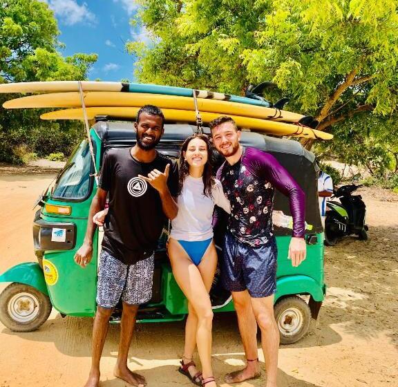 פנסיון Dreamy Surf House