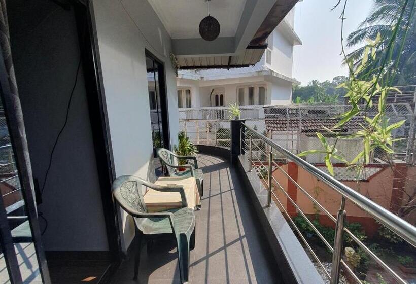 بنسيون Fernandes Homestay  Apartment Near The Beach  Feliz