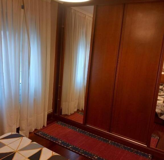 פנסיון Hogar Feliz