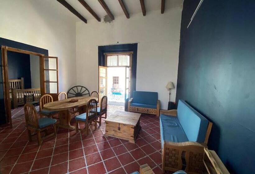 پانسیون Hostal Con 4 Habitaciones Sencillas En Segundo Piso