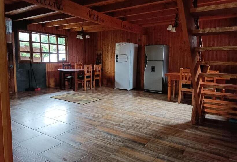 펜션 Hostel Calafquen Coñaripe