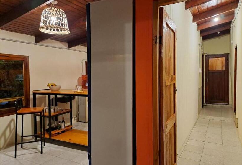 ペンション Hostel El Limon