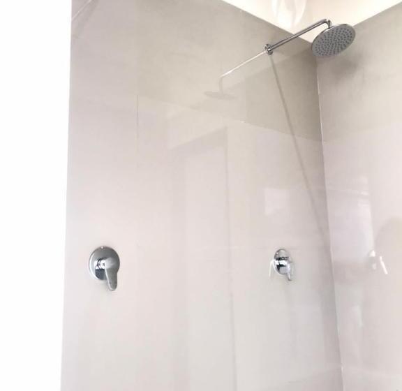 פנסיון Londo House