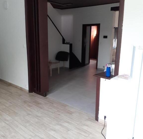 Пансион Marci Room Sweethome