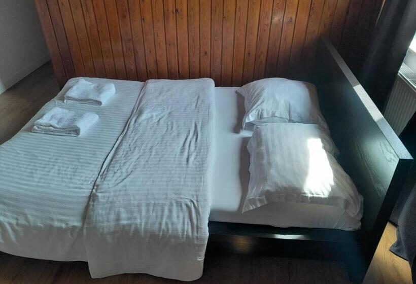 Пансион Marci Room Sweethome