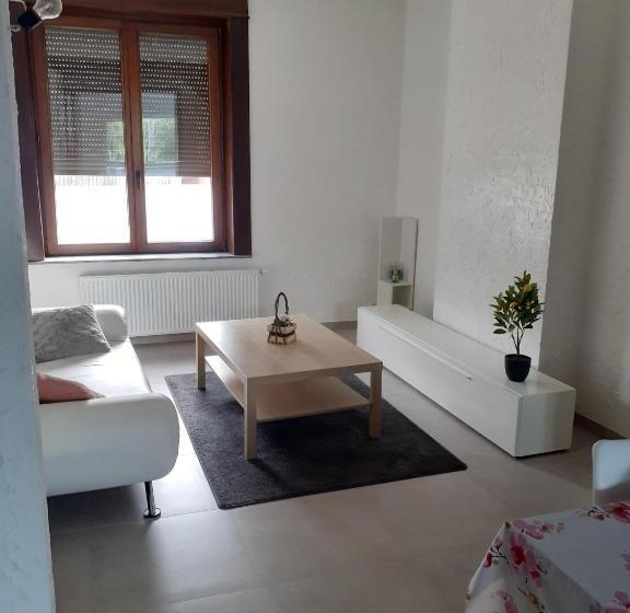 Пансион Marci Room Sweethome