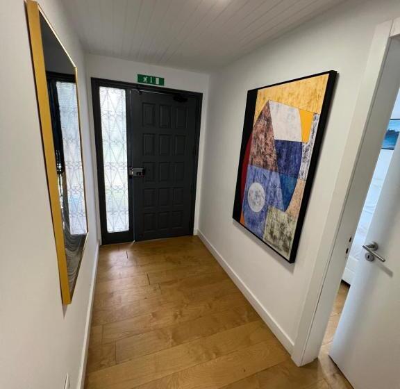 بنسيون Oeiras Beach Suites 6 With Private Bathroom And Terrace