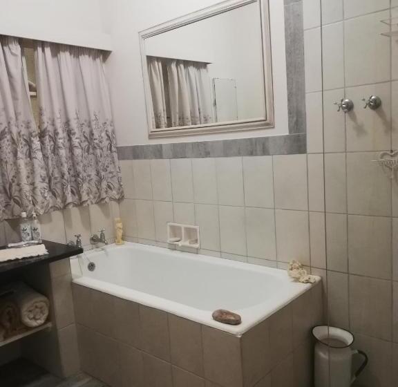 פנסיון Parksig Self Catering