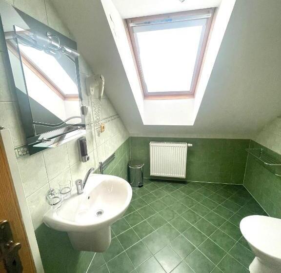 פנסיון Penzion A Restaurace U Nováků