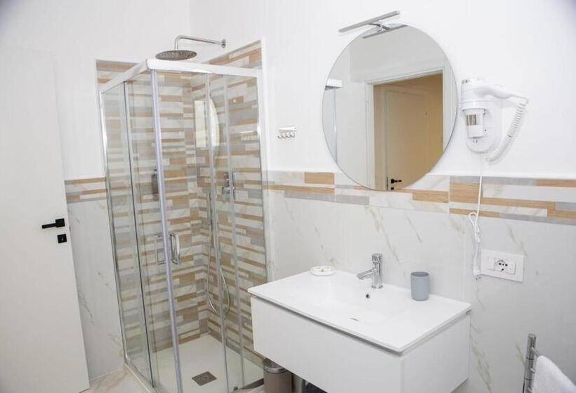 פנסיון Quinto Apartments