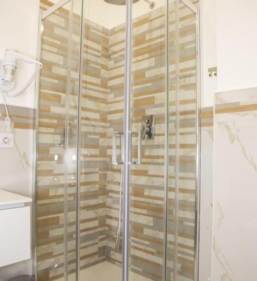 פנסיון Quinto Apartments