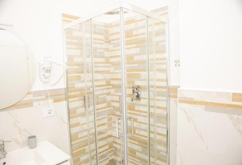 פנסיון Quinto Apartments