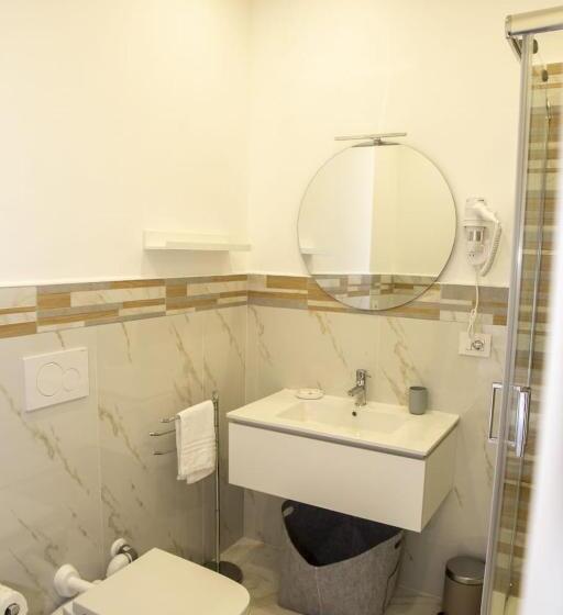 פנסיון Quinto Apartments