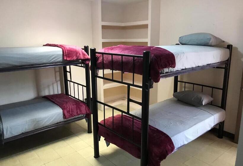 פנסיון Santísimo Hostal Boutique