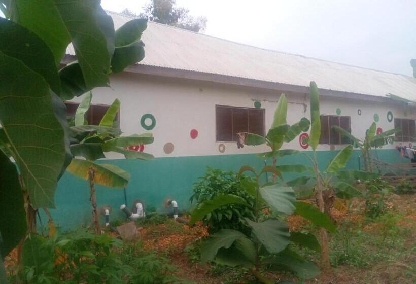 بنسيون Spanish Cottage Home Lodge