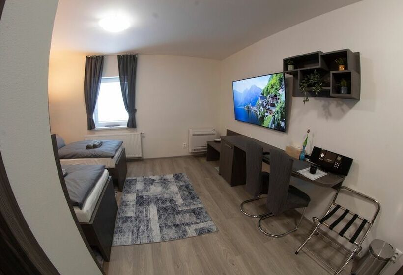 ペンション Valla Penzión & Reštaurácia