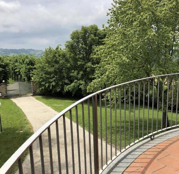 ペンション Villa Moglietta Host In Langhe