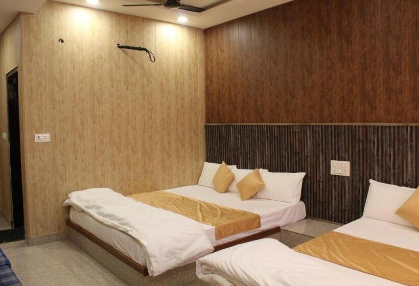 منتجع Wildhawk Adventure Near Delhi Ncr