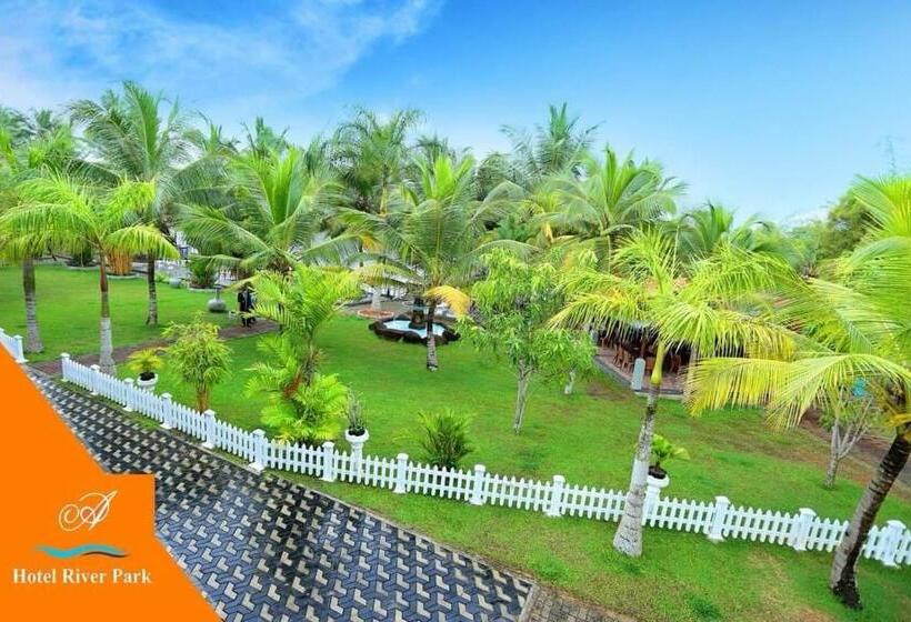 River Park Hotel   Hikkaduwa