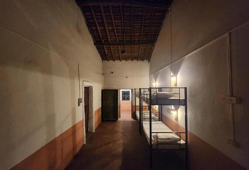 Rustic Dreams Hostel   Anjuna
