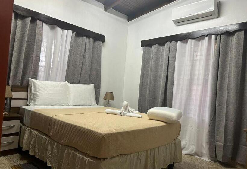 Seven Days Hotel B&b