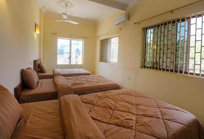 The Pig Pen Hostel & Bbq