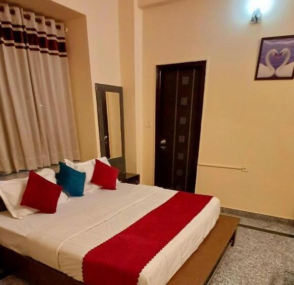 Vadamia Hotel & Resorts