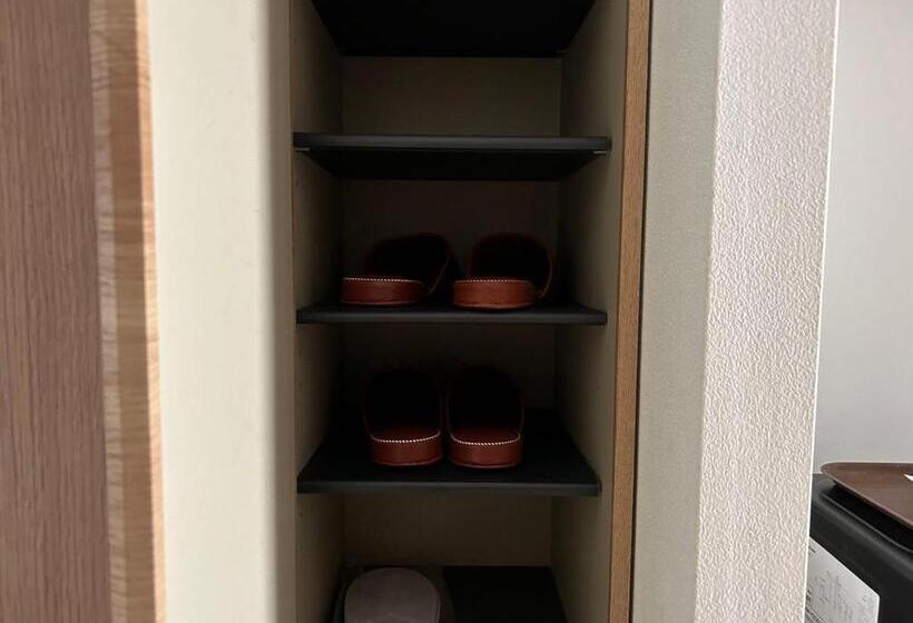 湘南 鹄沼海岸边整套公寓独立卫生间及厨房 海景房近江之岛水族馆