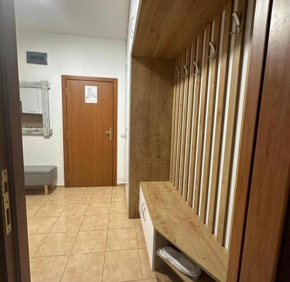 апартхотел флора 213б