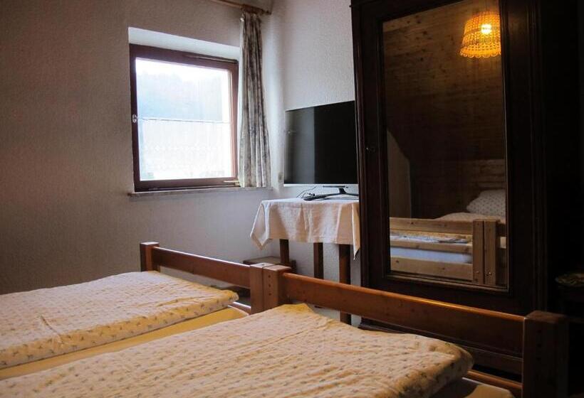 Albergue Gasthaus Adler