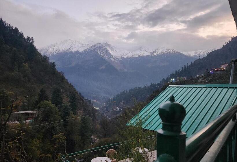 호스텔 L Ashrum Cafe & Inn