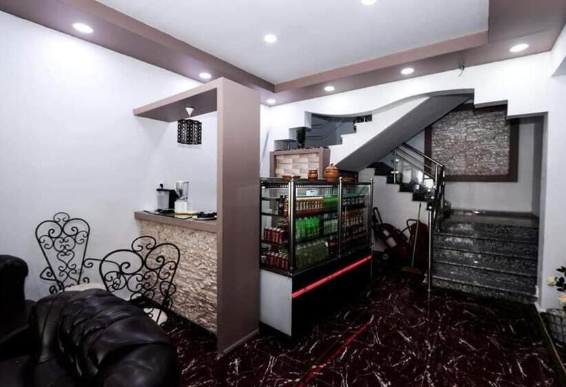 هاستل Motel Greenland