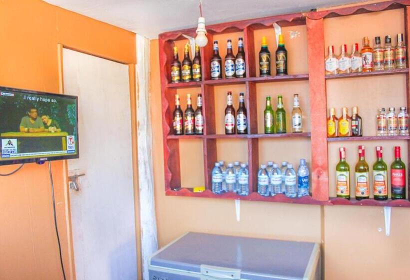 هاستل Munry Tourist Inn