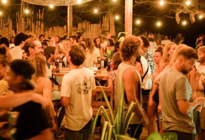 호스텔 Popoyo Republic