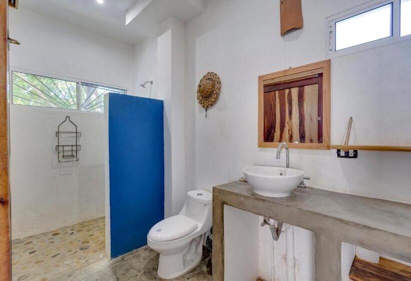 호스텔 Popoyo Republic