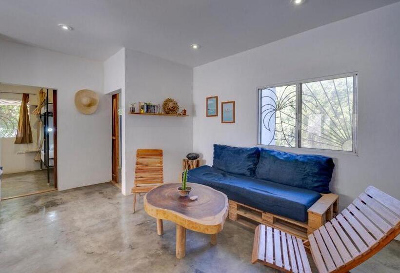 호스텔 Popoyo Republic