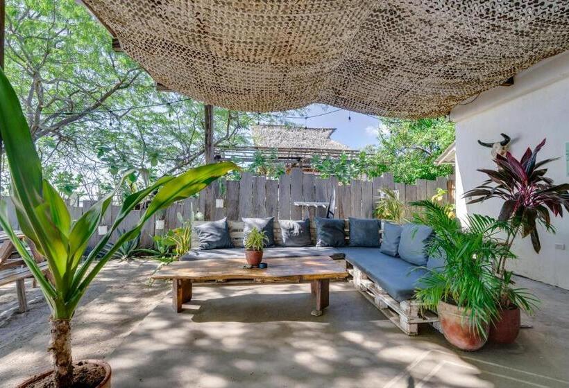 호스텔 Popoyo Republic