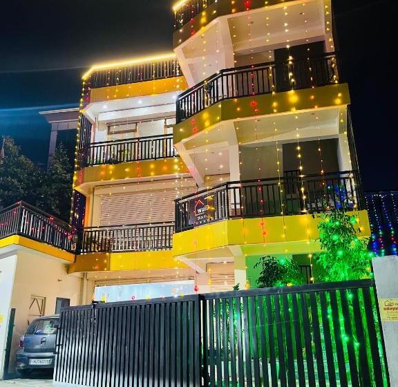 Hostel Wuid Stayin Wakeupindoon