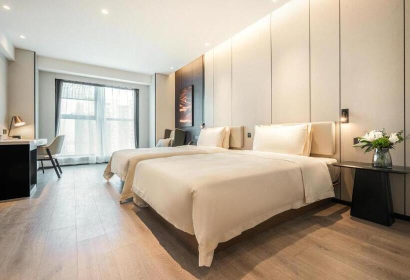 Atour Hotel Chengdu East Station Greenland 468 Center