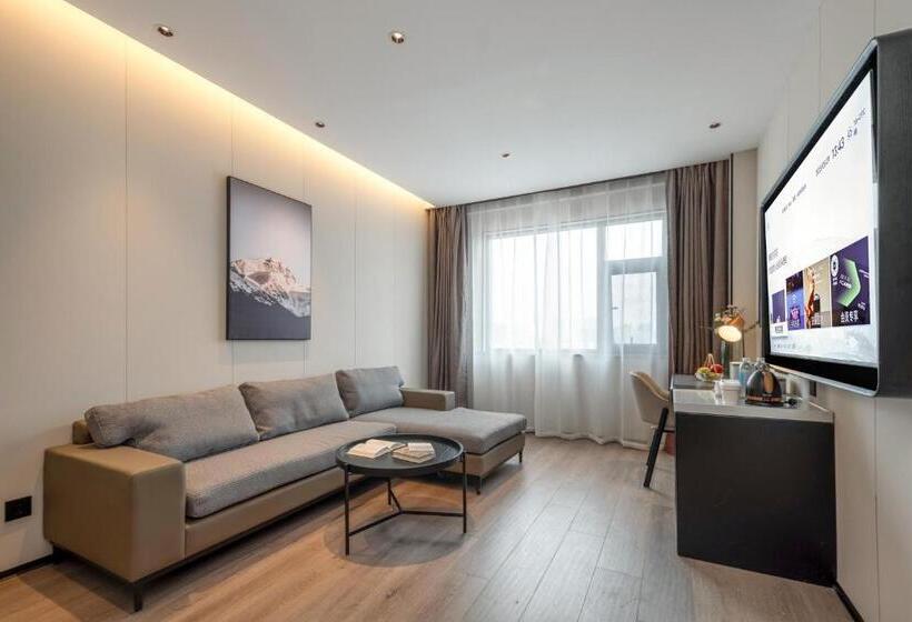 Atour Hotel Nanchang Bayi Square Provincial Television Station