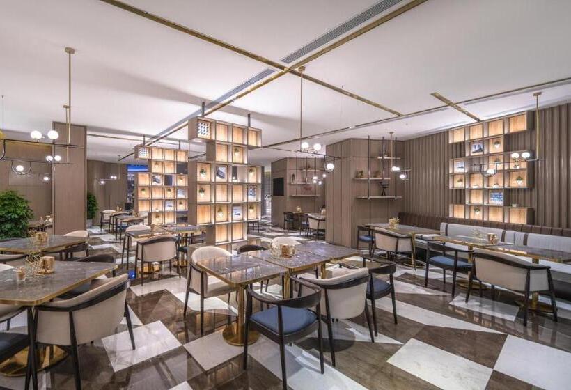 Atour Hotel Tianjin Eye