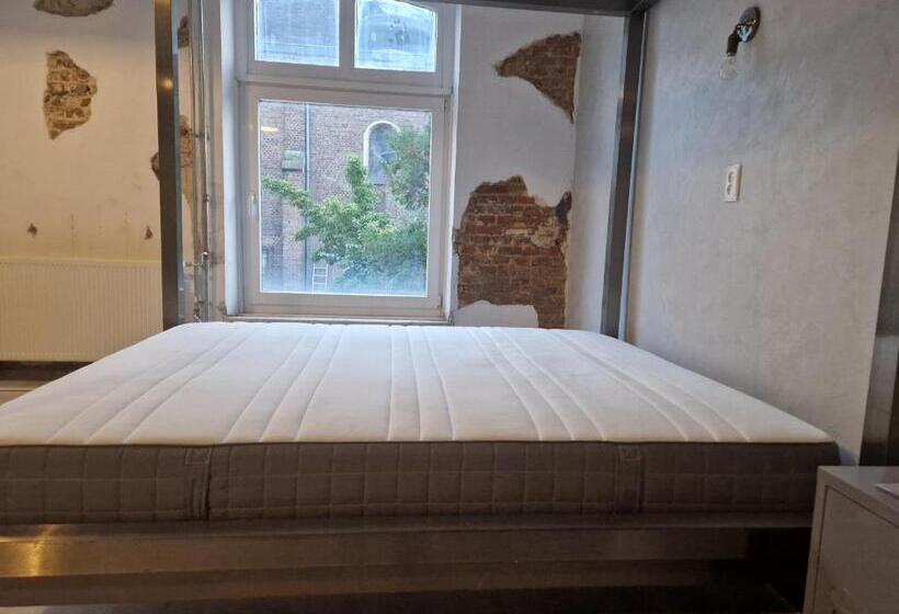 B&b  T Kloaster Kamer De Fabriek